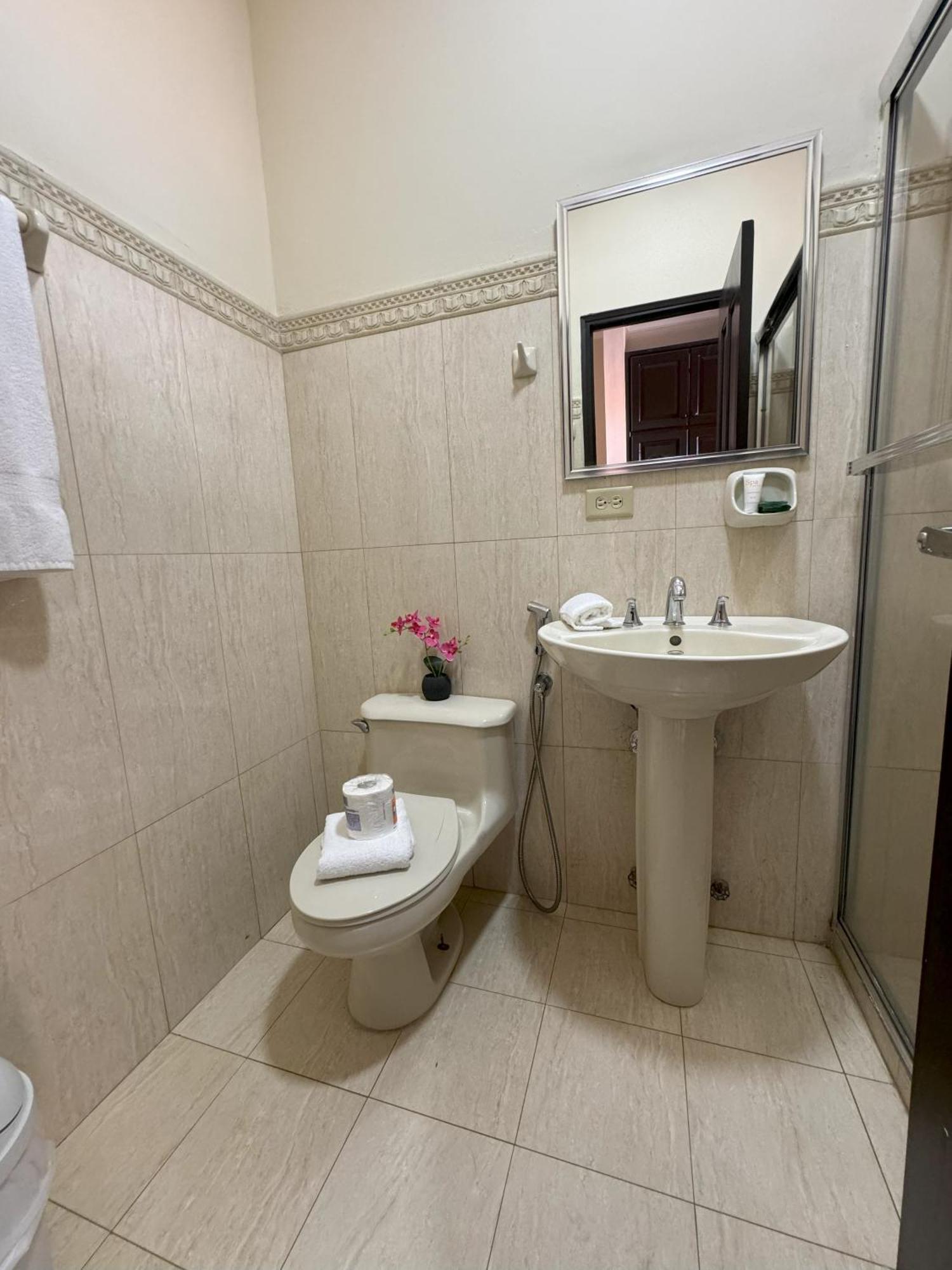 סנטיאגו Hotel Galeria מראה חיצוני תמונה